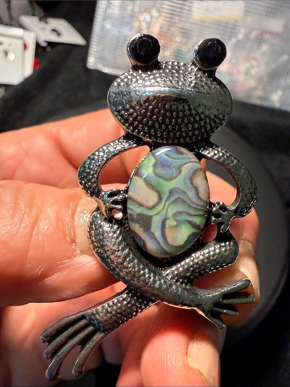 Frog Brooch in Black & Green